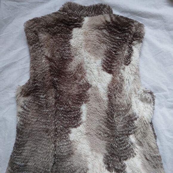 CAbi #3179 Aspen Faux Fur Vest Jacket Coat Ivory Mocha Tan Brown Full Zip Size M - Picture 8 of 10